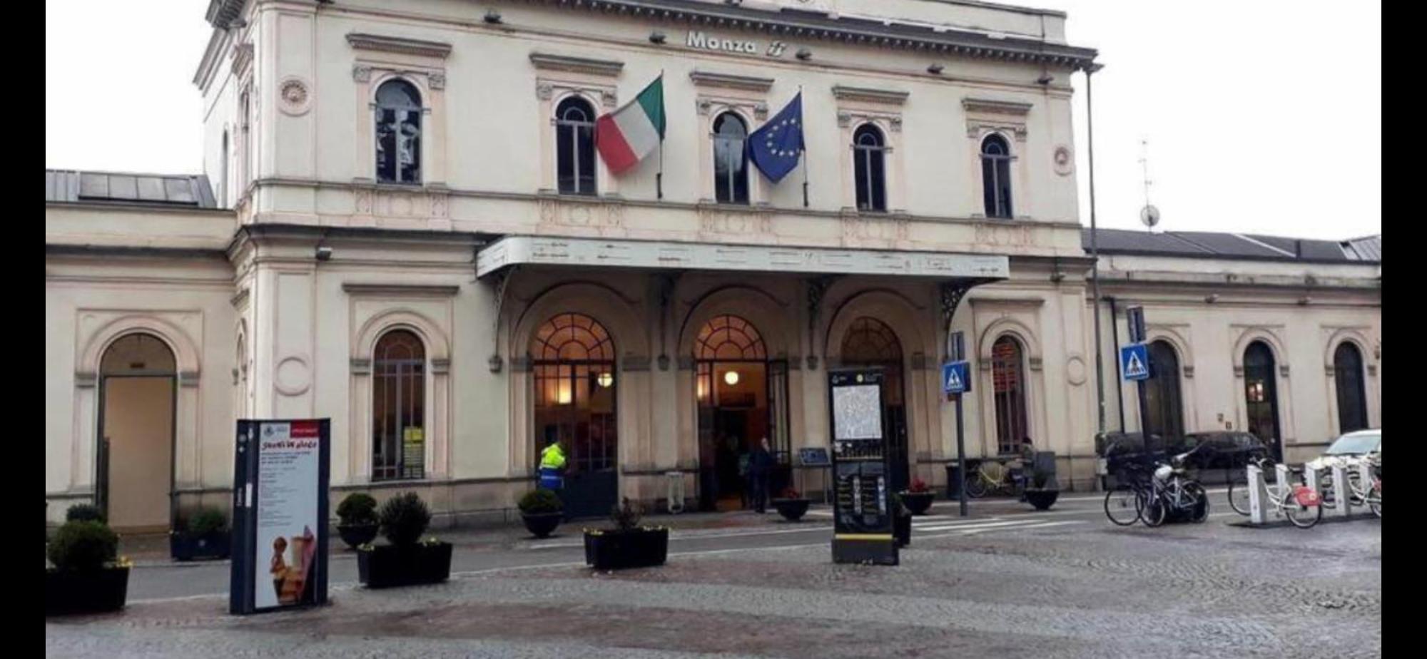 Tevere 20 House モンツァ エクステリア 写真
